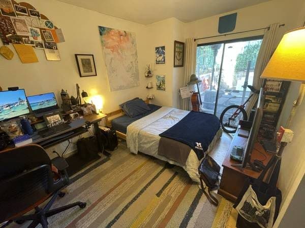 Beautiful August Sublet in Los Feliz - Primary Bedroom w/ Ensuite 1