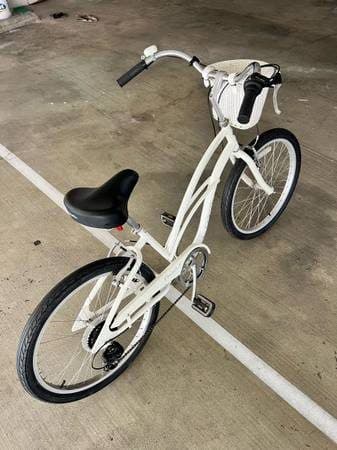 Electra Beach Cruiser Bike 3