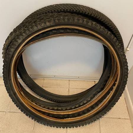 Vintage 26” MTB Tires - Panaracer Smoke, Tioga Psycho, Maxxis Viron, Vee Rubbe 1