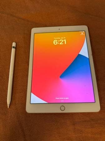 Apple iPad Pro 9.7 inch 128GB With Free Apple Pencil 1