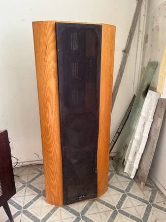 Infinity RS IIa Reference Standard Series Vintage Floor Speakers 1