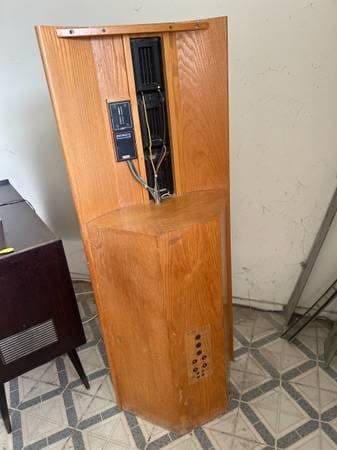 Infinity RS IIa Reference Standard Series Vintage Floor Speakers 3