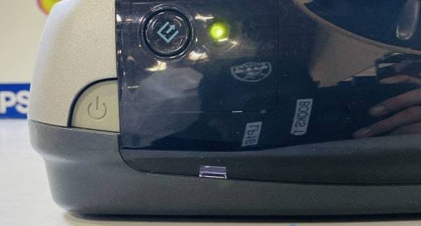 Epson Perfection 3200 Scanner  Excellent condition  Includes box 2