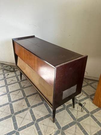 Vintage Grundig Majestic Mid-Century Stereo Console | Working Radio 3