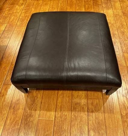 Foot stool/Ottoman 1