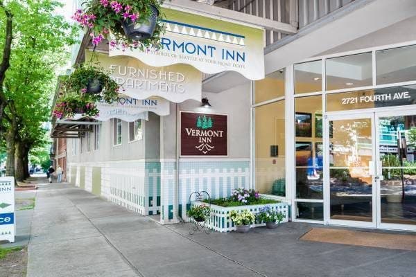 Belltown Furnished Studio, Great Location. Month to Month! 1