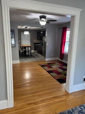 $3,000- 2 Bed/1 Bath Condo In Medford Hillside (Tufts) w driveway park 2