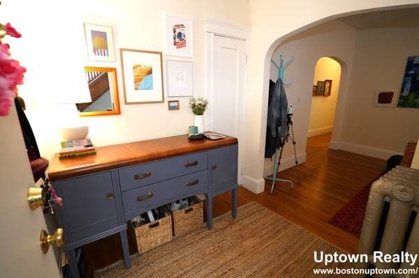 Nice Pet Friendly 2 Bedroom Apartment In Coolidge Corner for 8/1/26 1