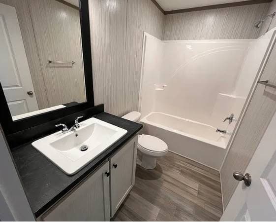 Lease Takeover Opportunity at The Thomas in Worthington! 3