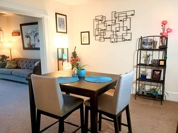 Furn. master bdrm Flat share avail AUG 15  lots of light (san jose dow 1