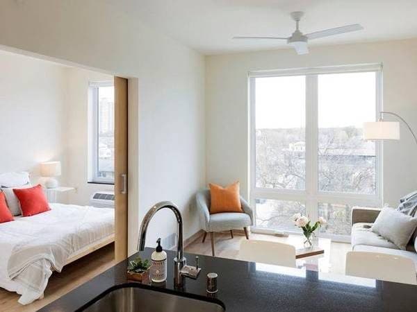 Effortless Downtown Living - 2 BR w/ All the Perks 2