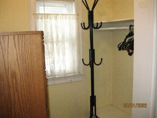 Furnished bedroom,in-suite bath, All utilities included.MIT.MGH, 3