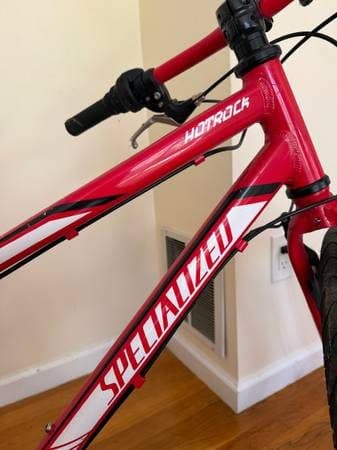 24” HotRock Specialized Bike 2