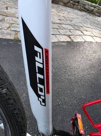 Genesis Sabre 700 56 cms for sale 3