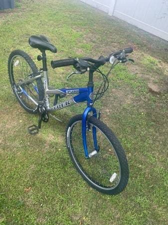 Bike Trek 3500 Higher End 21Spd Mountain Bike 16” Alpha Aluminum Frame 2