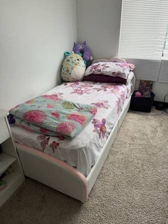 Moving sale furniture ( negotiable ) 3