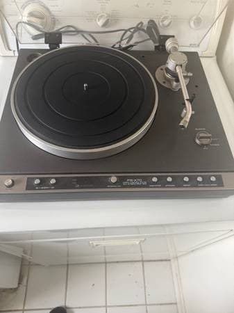Vintage Sony turntable 2