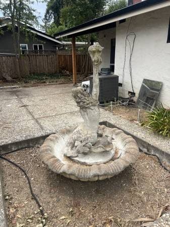 FREE - Mermaid Fountain 3