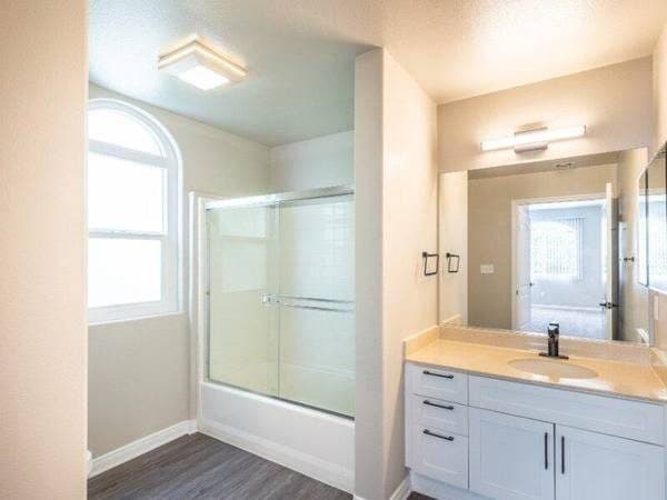 Exceptional 2 BR-Walk to CSUN! Washer/Dryer In-Unit, Pet Friendly 2