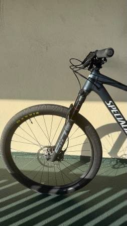 Specialized Chisel Comp 2025/2026 Mountain Bike - Large - Perfect cond 2