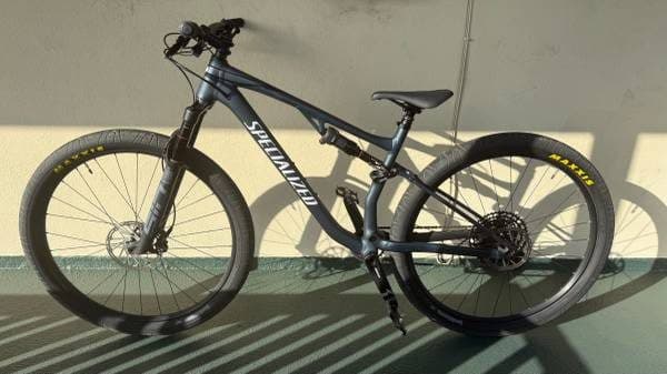 Specialized Chisel Comp 2025/2026 Mountain Bike - Large - Perfect cond 1