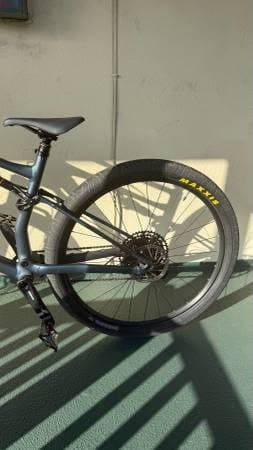 Specialized Chisel Comp 2025/2026 Mountain Bike - Large - Perfect cond 3
