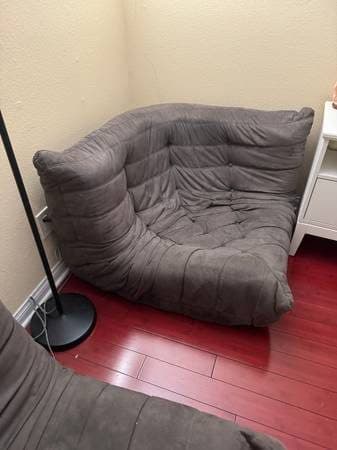 LOUNGE SOFAS 3