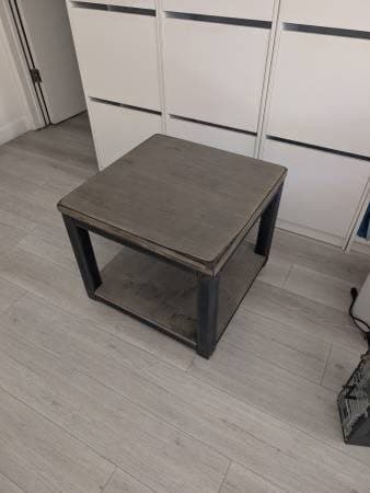 Coffee table 24"x 24" . Height 20" 1
