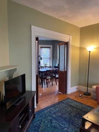 Quiet Room in 2BR Davis Square Apartment for Sept 1st 2