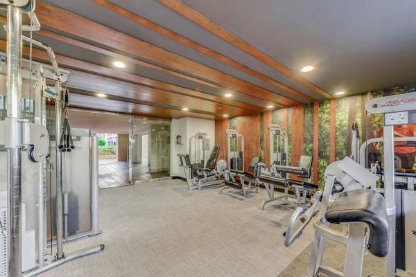 Stunning 1 BR/1 BA, Stainless Appliances, Wood Style Flooring 3