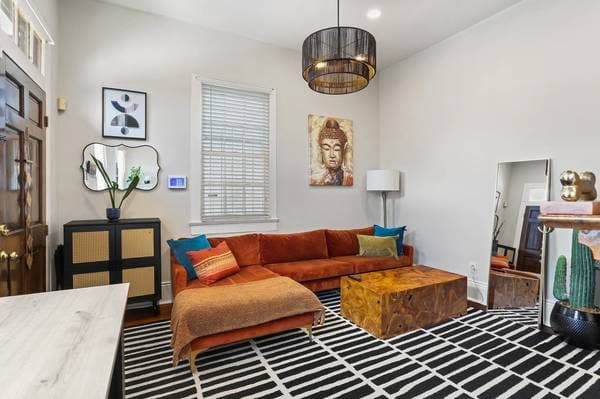 Beautiful 2bd/2bath house near St. Charles in vibrant New Orleans 3