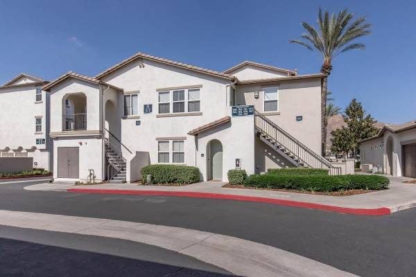 Crown Molding, Walk-In Closets, Dishwasher, Washer/Dryer 2