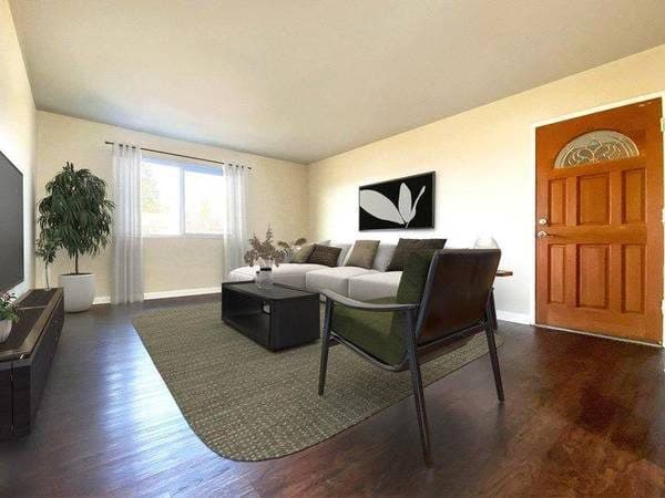 Exclusive 2 BR Oasis | Air Conditioning, Covered Parking 2