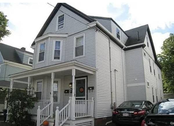 $1,200 / 1br - Private Room for Male Roommate - Somerville (Near Cambr 1