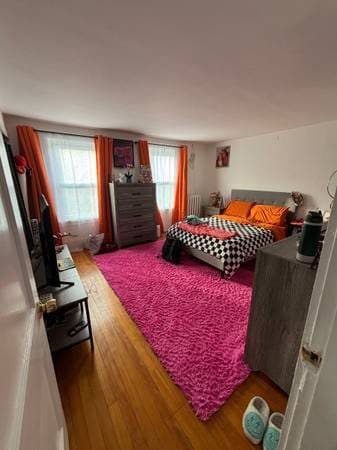 Female Roommate wanted - Room and Office available in house 1