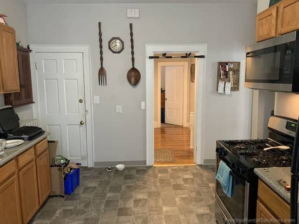BRIGHTON/OAK SQ HUGE 4 BED 2 BATH FOR NOW OR SEPT 1ST NO FEE!! 2