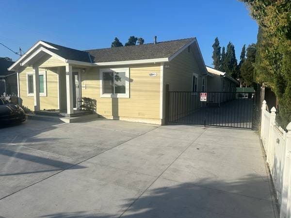 Alum Rock and Capitol Private Room Shared House 1