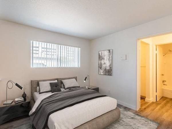 Assigned Parking - Carport/Garage/Open Space, Stove/Oven, Cable Ready 3