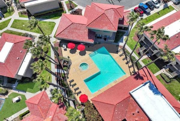 Hidden Gem in Colton! 1 BR with Pool, Gym & Grilling Areas 1