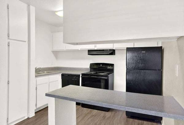Hidden Gem in Colton! 1 BR with Pool, Gym & Grilling Areas 3