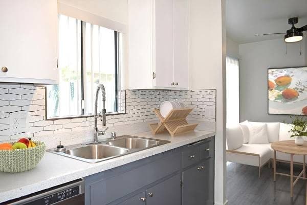 2 BR Townhome Retreat! Private Garage & Pool - Rare Opportunity 3