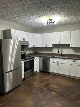 134 Ashmore Ct Recently renovated 2
