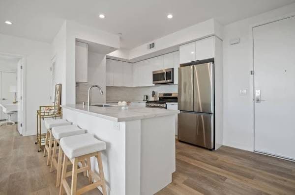 Efficient Appliances, Hardwood Floors, Bike Racks 3