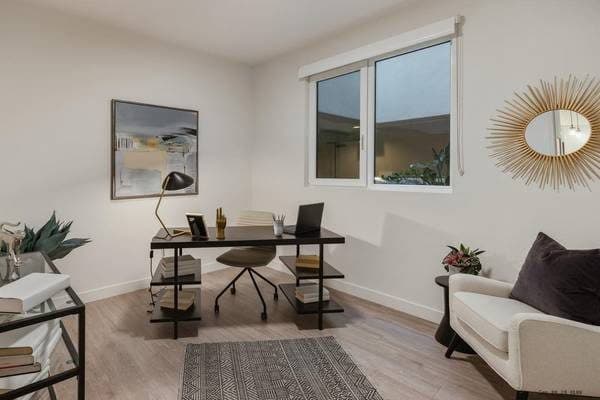Modern 1 Bedroom + Den in Inglewood * Washer and Dryer * Tile Flooring 1