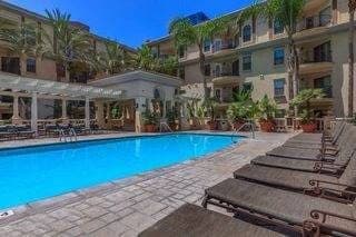 Situated in Los Angeles!, 1/bd, Den/Study 1