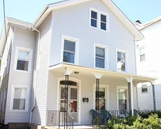 FURNISHED 2 BEDROOM ALL UTILITES INCLUDED! 1