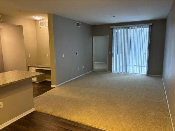 TMLP 12-mo. | Expansive 9ft. Ceilings, Bike Racks 2