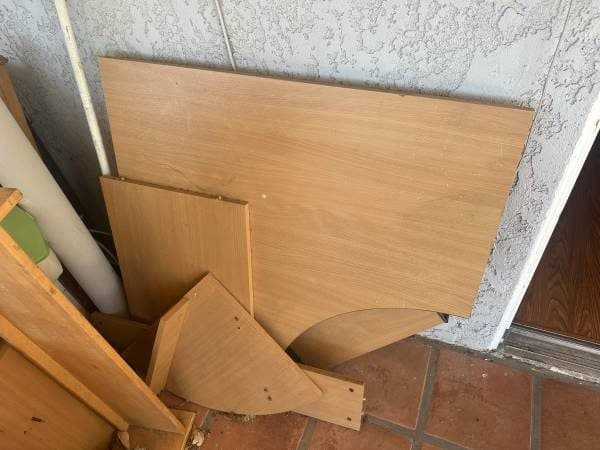 IKEA desk 1