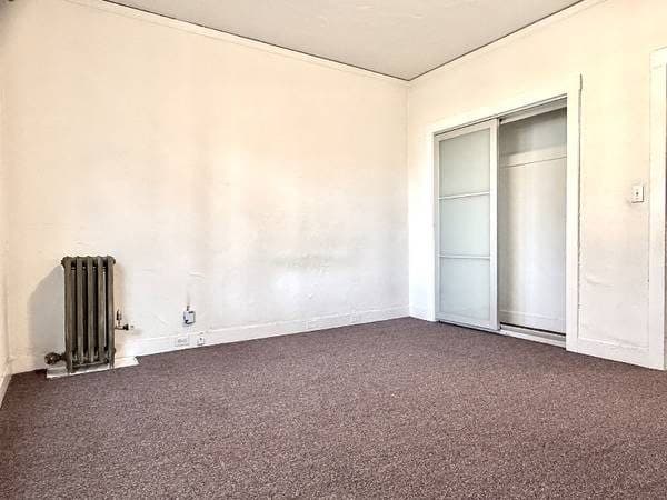 Garden view  Berkeley studio in clean secure building. All utilities i 2