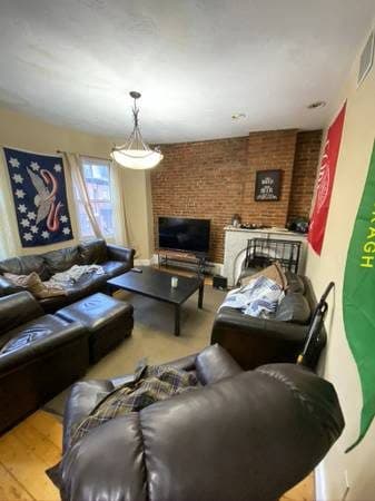 Three bedroom steal! 3